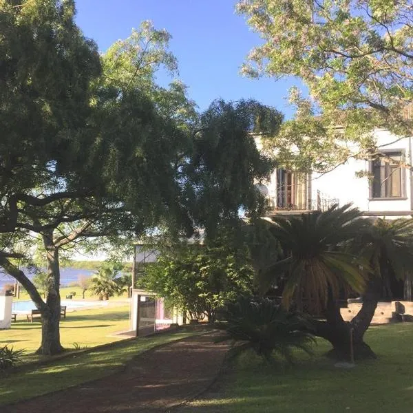 San Isidro Hotel, hotel u gradu 'Mercedes'