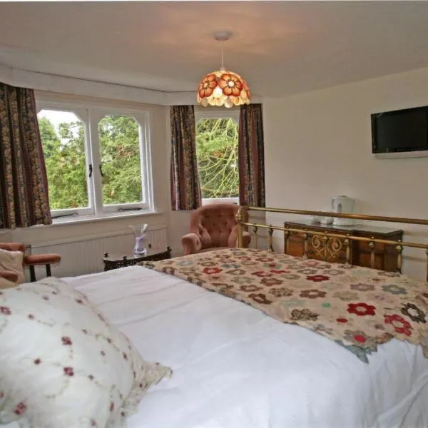 West End Lodge, hotell i Esher