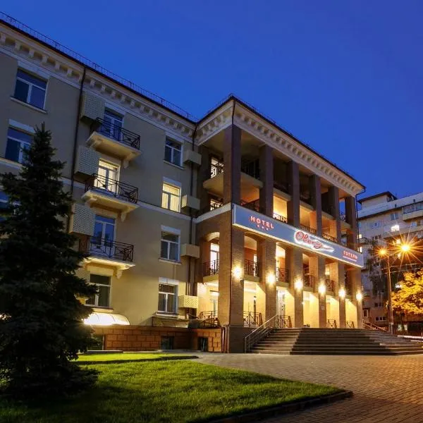 Oberig Hotel, hotel in Petropavlovskaya Borshchagovka