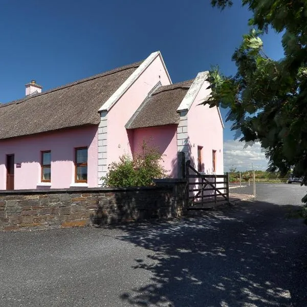 Behan's Lodge, hotel in Garraunnatooha