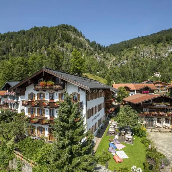 Hotel Oberschmied, hotel v destinaci Reit im Winkl