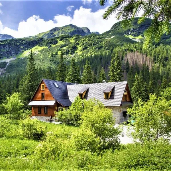 Ťatliakova chata, hotel v Zuberci