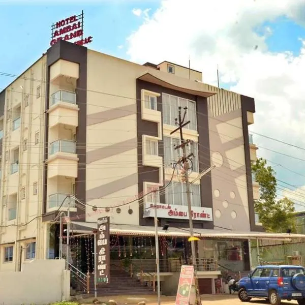 Hotel Ambai Grand, ξενοδοχείο σε Ālwārkurichchi