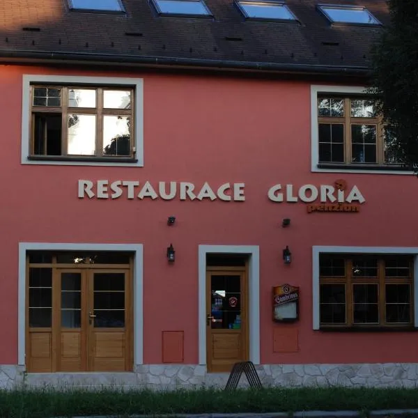 格洛麗亞賓館，Štěpánov的飯店