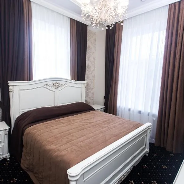 Готель Петрівський, готель у місті Кропивницький