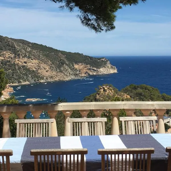 Villa Gisele, hotel v destinaci Tamariu