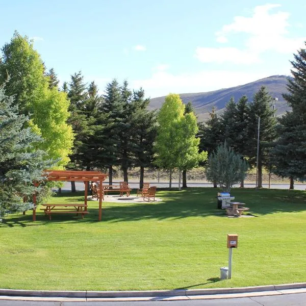 The Inn at Tomichi Village, hotel di Gunnison