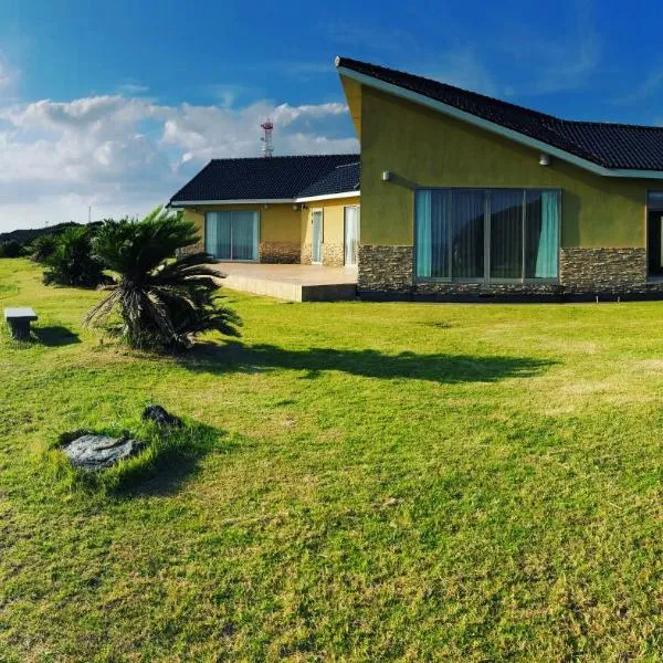 Resort villa miko, hotel v destinaci Oshima
