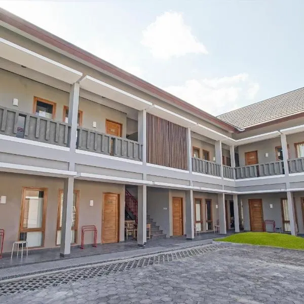 Griya Damai Syariah Yogyakarta Mitra RedDoorz, hotel in Bedoyo