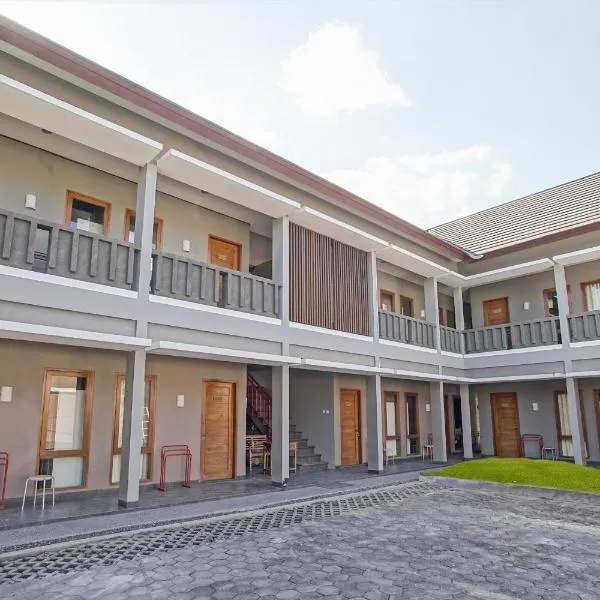 Griya Damai Syariah Yogyakarta Mitra RedDoorz, hotel in Ngemplak