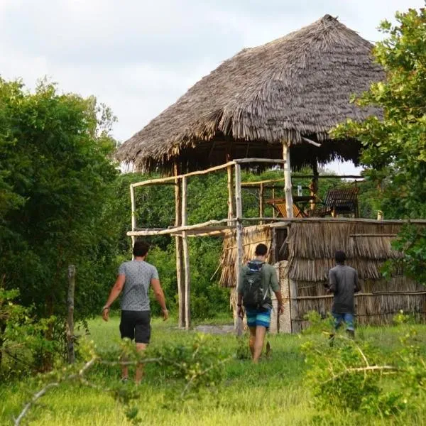 Mida Creek Nature Camp, hotel in Matsangoni