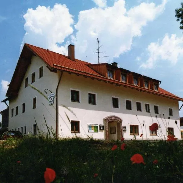 Gasthof zum Kirchenwirt, hotel a Simbach am Inn