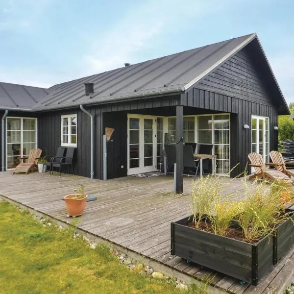 Three-Bedroom Holiday Home In Nysted, hotel a Nysted