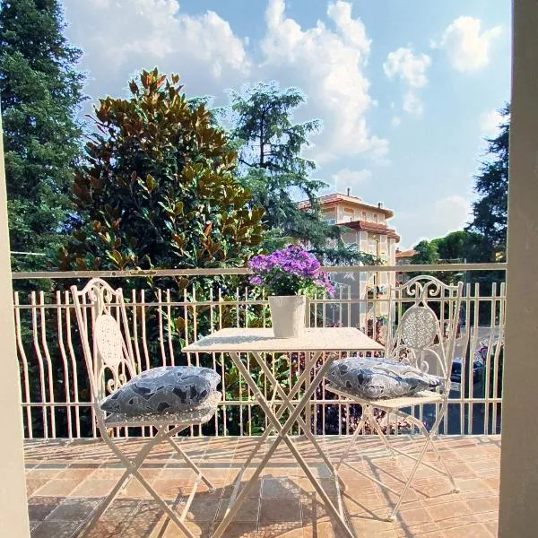 Residenza Chiara, hotel v destinaci Forlì