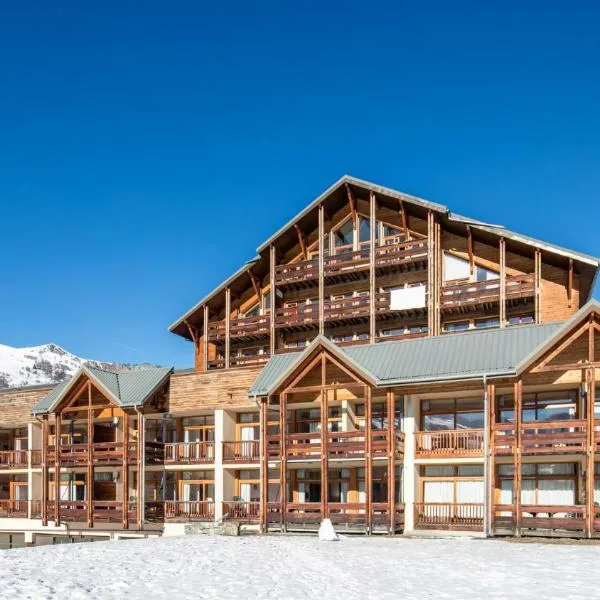Vacancéole - Le Hameau de Valloire, hotel in Valloire