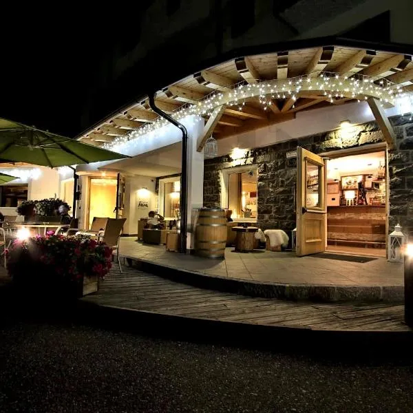 Ciasa Alpina Relax Hotel, hotel Moenában
