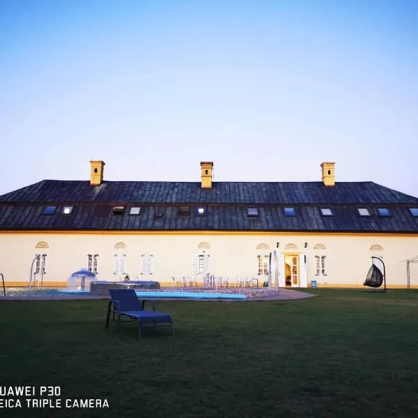 Majerovský kaštieľ, hotel sa Vranov nad Topľou