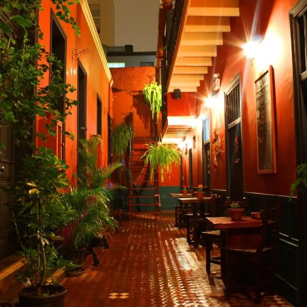 KACLLA, The Healing Dog Hostel, hotel v destinaci Lima