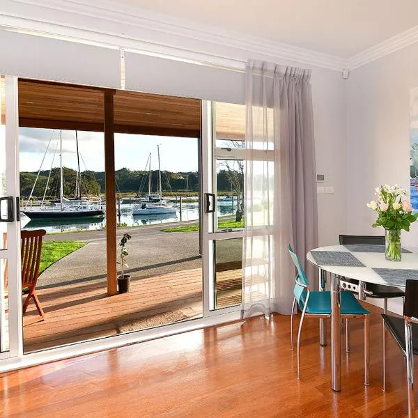 The Weiti Waterfront, hotel v destinaci Whangaparaoa