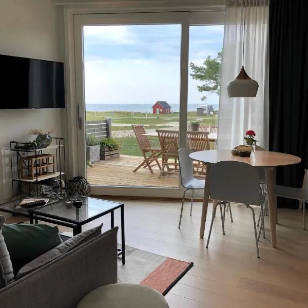 Superfint boende med havsutsikt, Tofta Strand, hotel v destinaci Visby