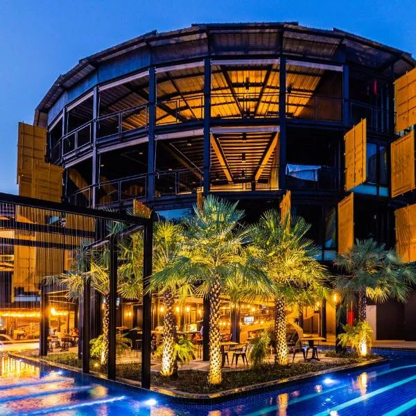 Hivetel Phuket, hotel v destinaci Chalong