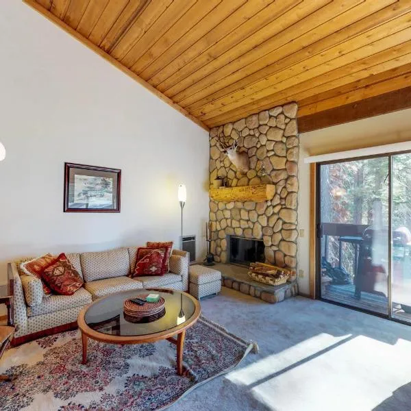 Huntington Lake Condo 92, hotell sihtkohas Lakeshore