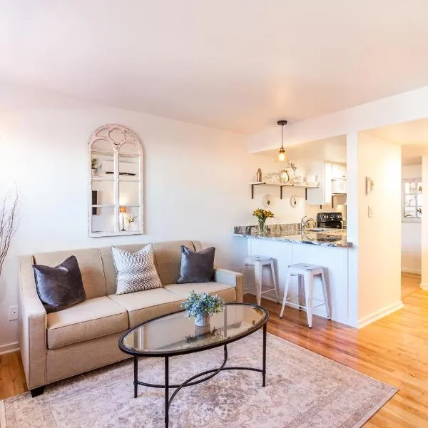 All New Historic Charmer in the Heart of Durango, ξενοδοχείο σε Durango