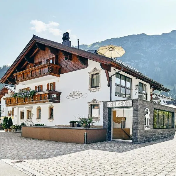 Hotel Garni Sursilva, хотел в Лех ам Алберг