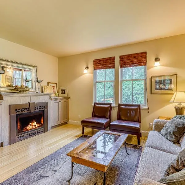 3 Bed 3 Bath Vacation home in Eastsound, hotel v destinaci Eastsound