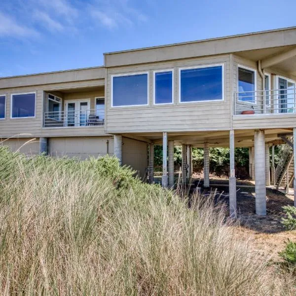 Coast Haven - 2 Bed 2 Bath Vacation home in Bandon Dunes, hotel in Langlois