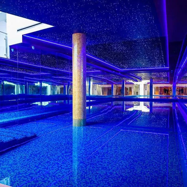 Atrium Hotel Heathrow, hotel in Hillingdon