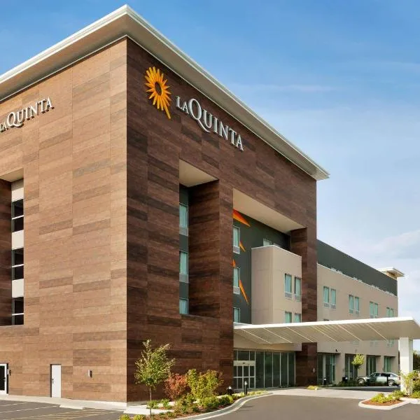 La Quinta Inn & Suites by Wyndham Burlington, hotel en La Conner