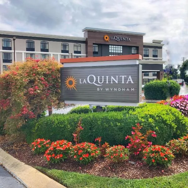 La Quinta by Wyndham Clarksville, отель в городе Кларксвилл