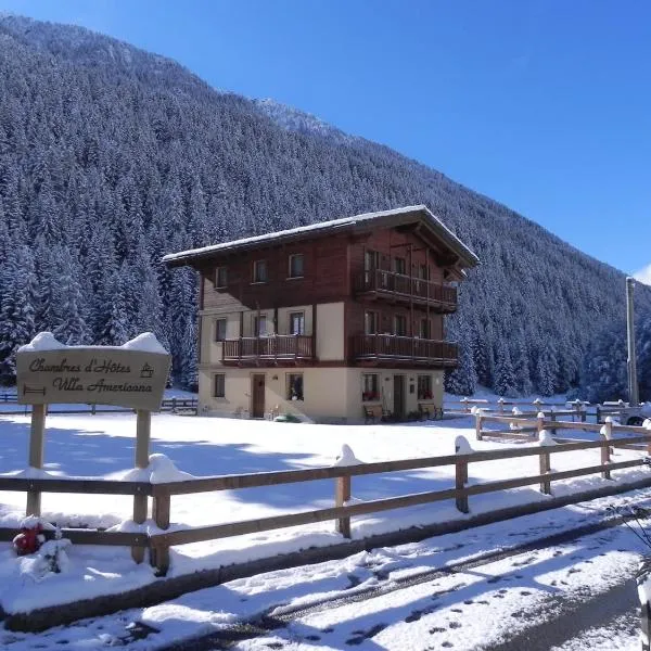 Villa Americana Chambres d'Hotes: Champoluc şehrinde bir otel