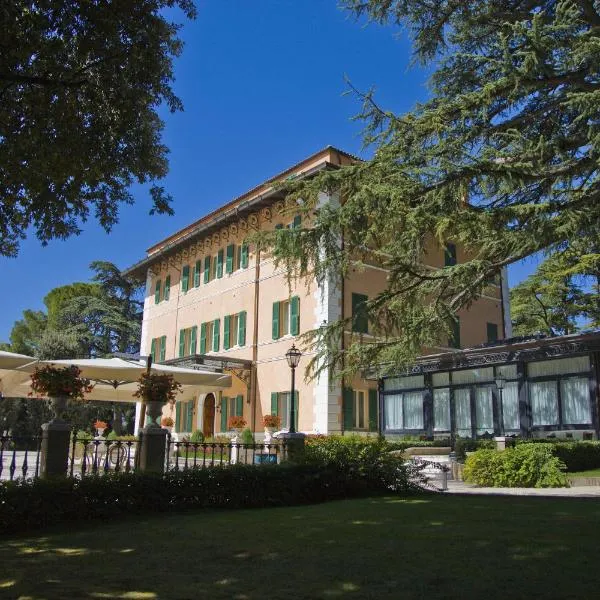 Hotel Villa Verdefiore, hotel v destinácii Appignano