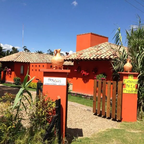 La Estancia de la Pradera Cabana Fiba、Nobsaのホテル