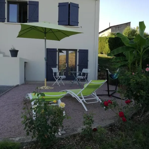 Suite hauteurs de Vichy, hotel v destinaci Creuzier-le-Vieux