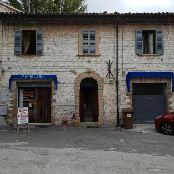 La Casa in Piazza, hotel v destinaci Gubbio