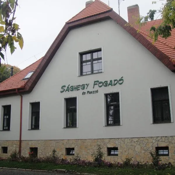 Sághegy Fogadó és Panzió – hotel w mieście Mesteri