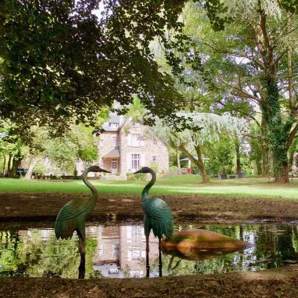 La Maison Rouge Brocéliande, hotel en Iffendic