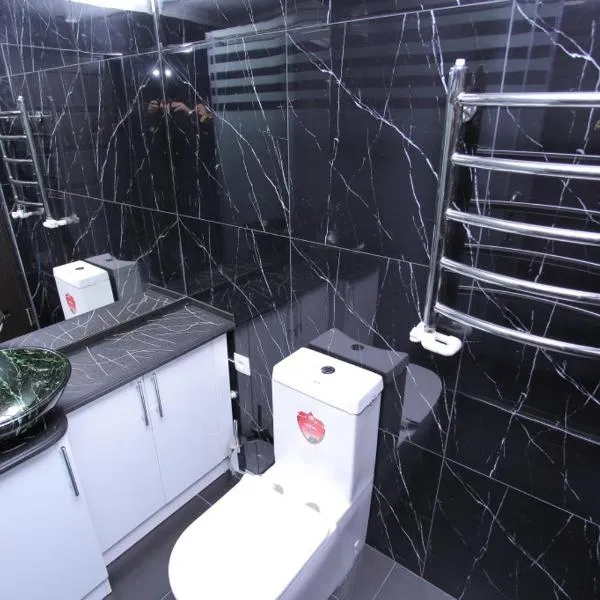 Overlooking Registan Square Luxury 2 Bedrooms Apartment, hotel v destinaci Samarkand