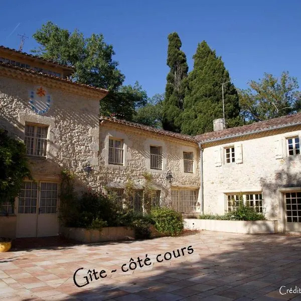 La chambre la Tricherie, hotel v destinácii Crastes