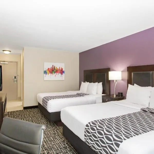 La Quinta by Wyndham Blue Springs, hotel in Blue Springs
