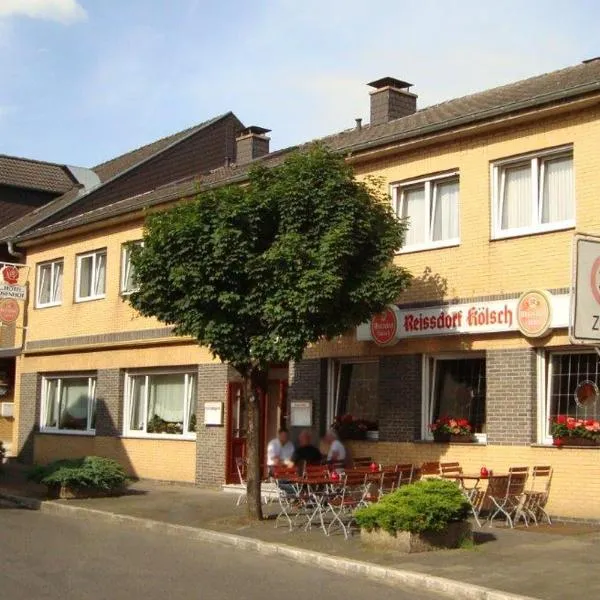 Hotel Rosenhof, hotel em Kerpen