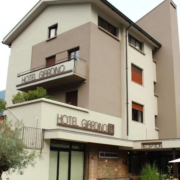 Hotel Giardino, hotel in Cimbergo