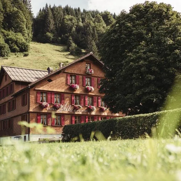 Hotel Gasthof Adler, hotel di Schoppernau