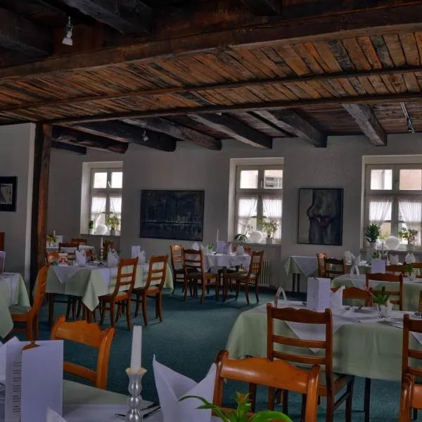 Hotel Alte Linden, hotel v destinaci Altena