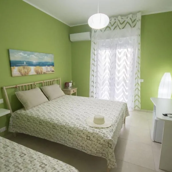 Lido Rosa Rooms, hótel í Lesina