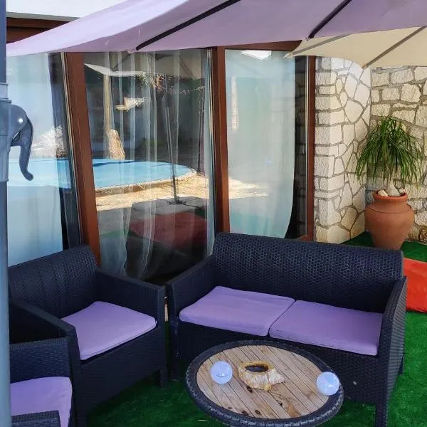 Louro's Villa - 12130AL, hôtel à Cantanhede