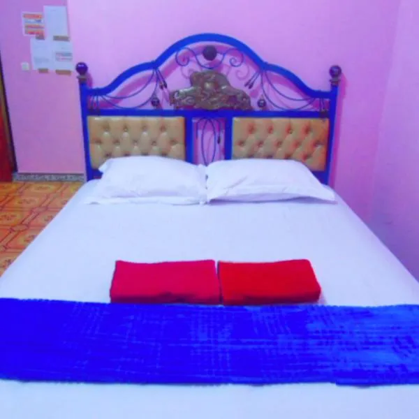 Aini Home Stay, hótel í Ternate